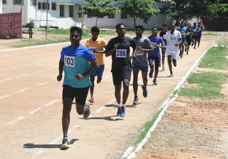 Indian male candidates participating in physical exam for DSSSB Jail Warder Recruitment 2025